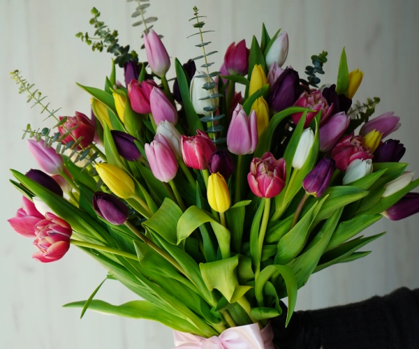 florystyka-kompozytsiyi-z-kvitiv